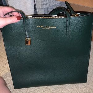 Marc Jacob’s grand tote bag